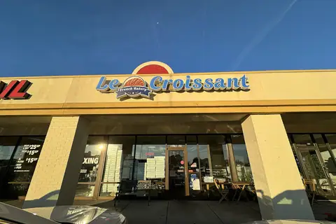 Greggs Cafe & Bakery photo 2